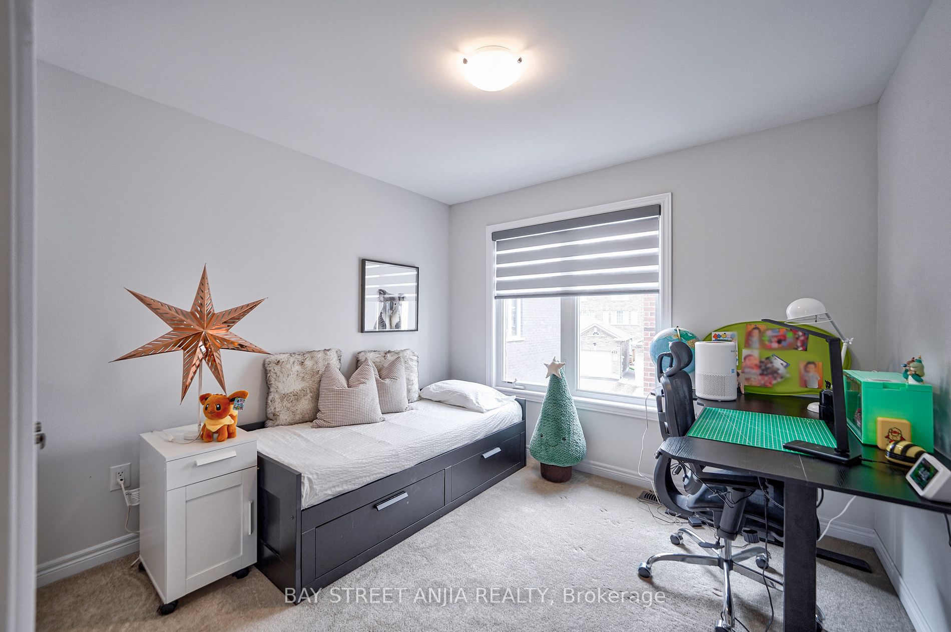18 Waterleaf Rd