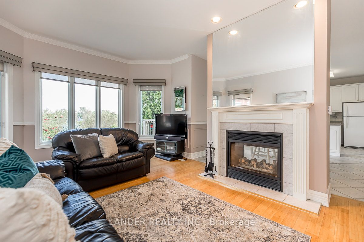 227 Sharon Creek Dr