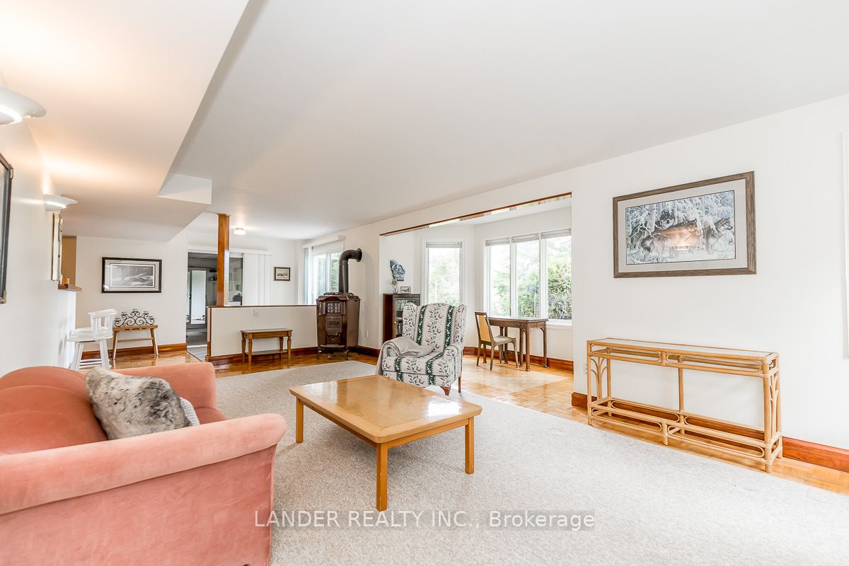 227 Sharon Creek Dr