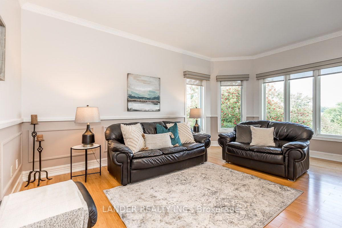 227 Sharon Creek Dr