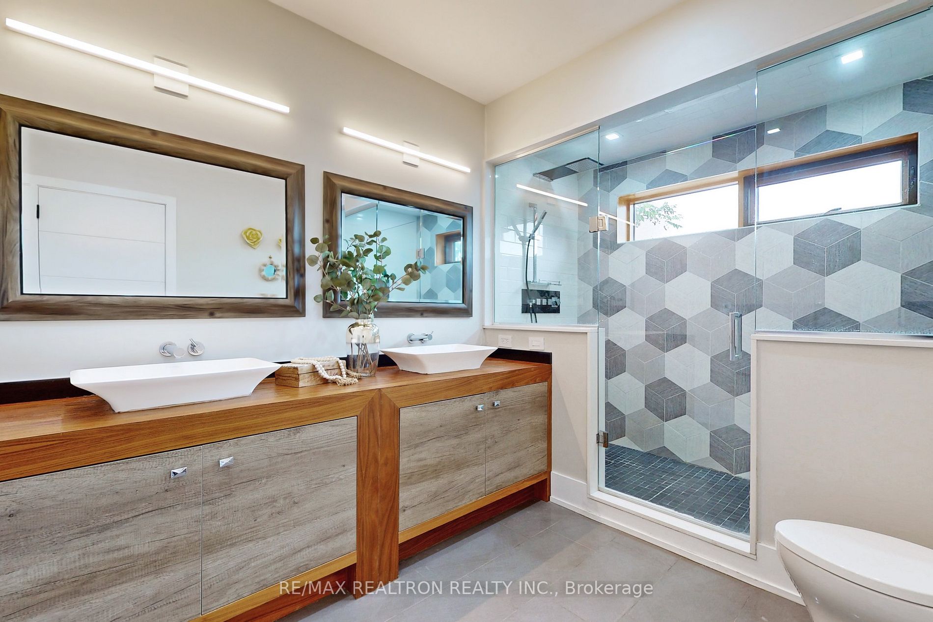 74 Leisure Lane