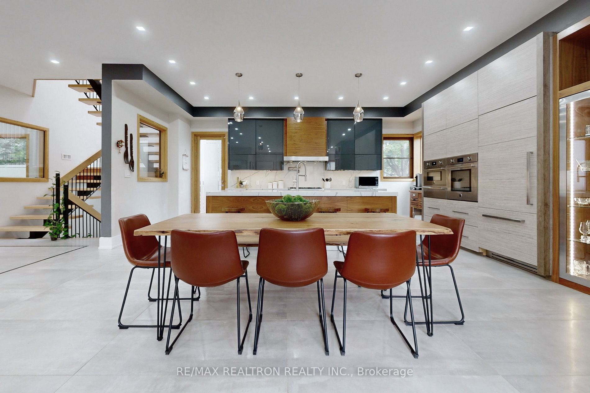 74 Leisure Lane