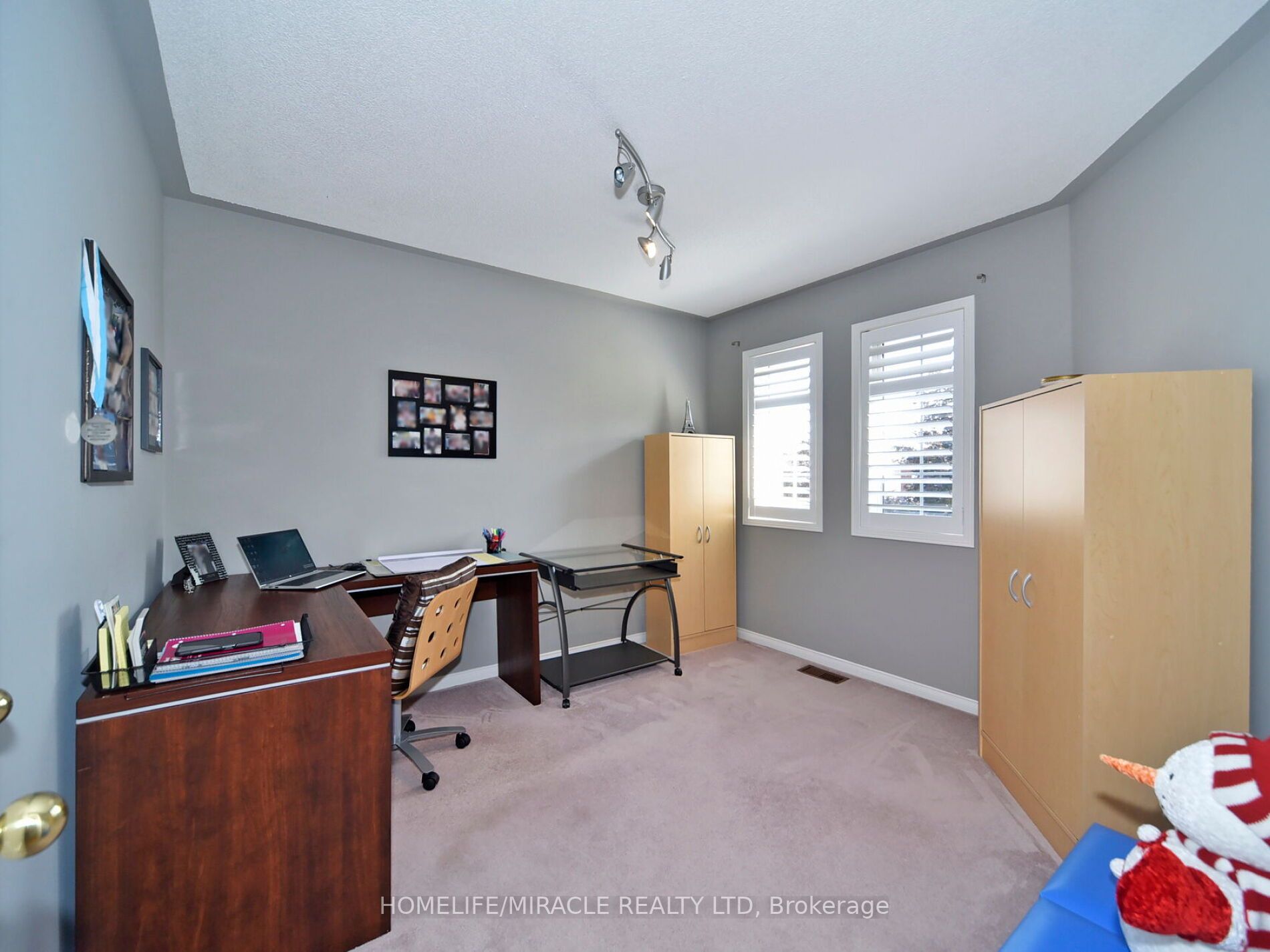 71 Shetland Cres