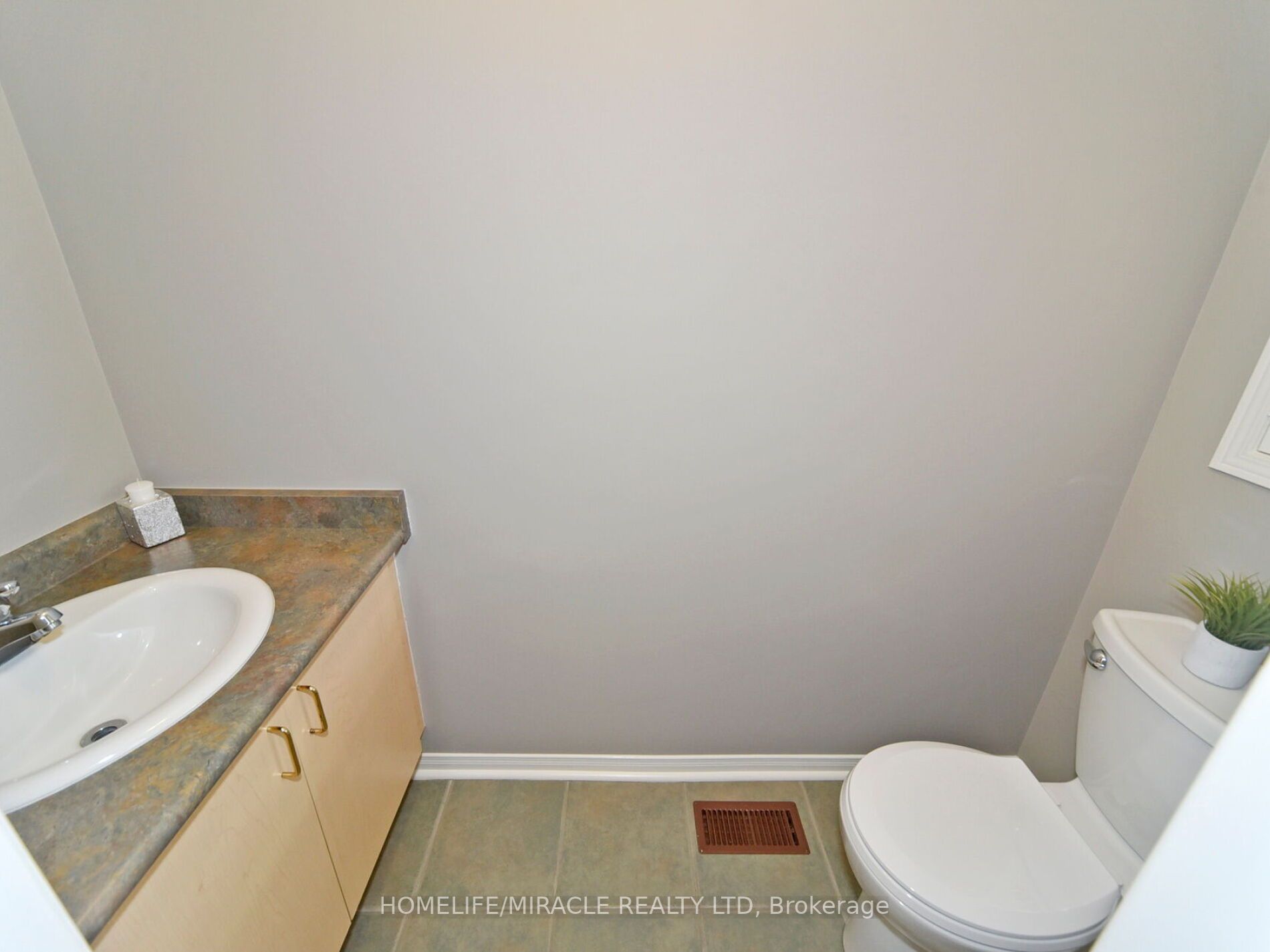 71 Shetland Cres