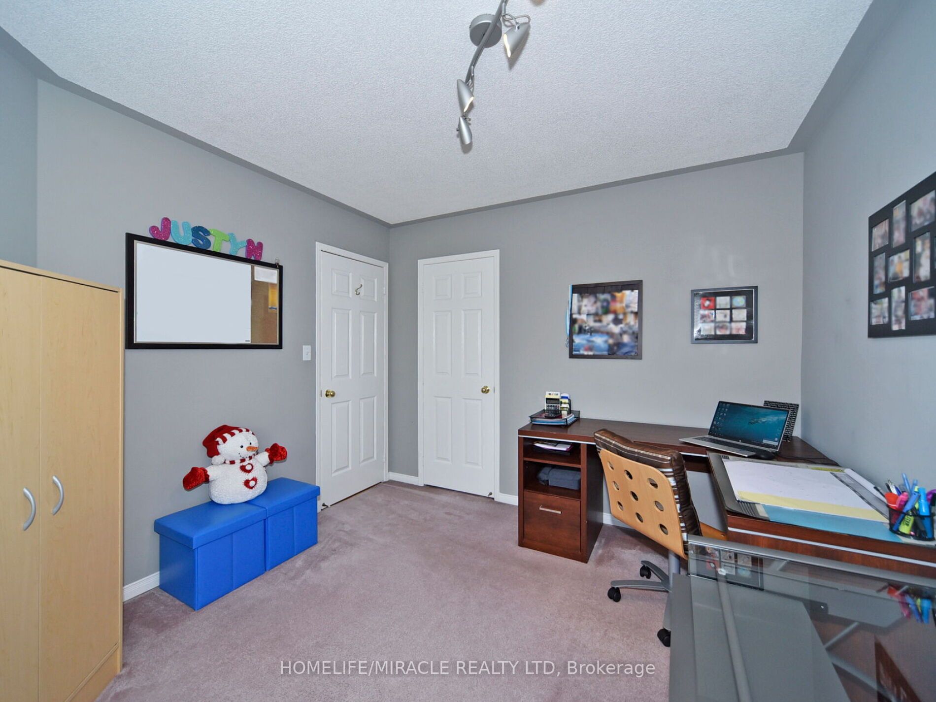 71 Shetland Cres