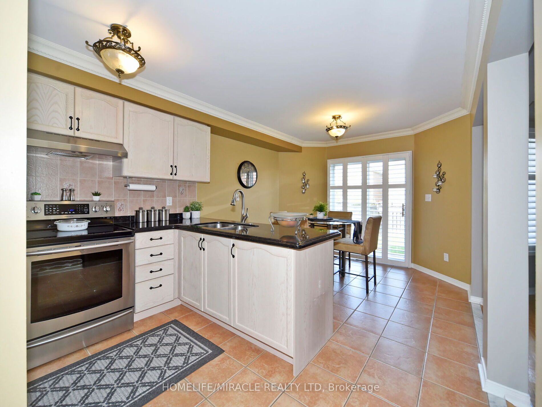 71 Shetland Cres