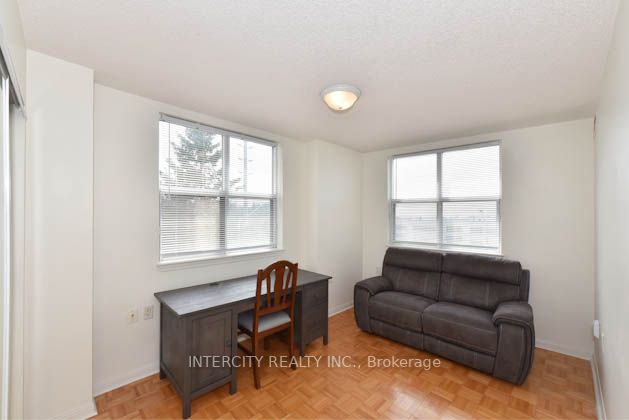 2500 Rutherford Rd, #316