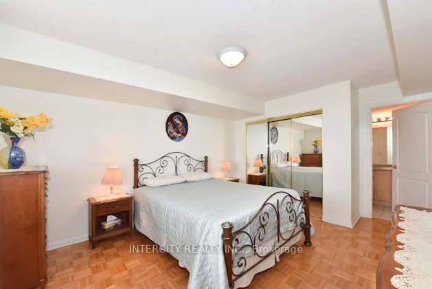 2500 Rutherford Rd, #316