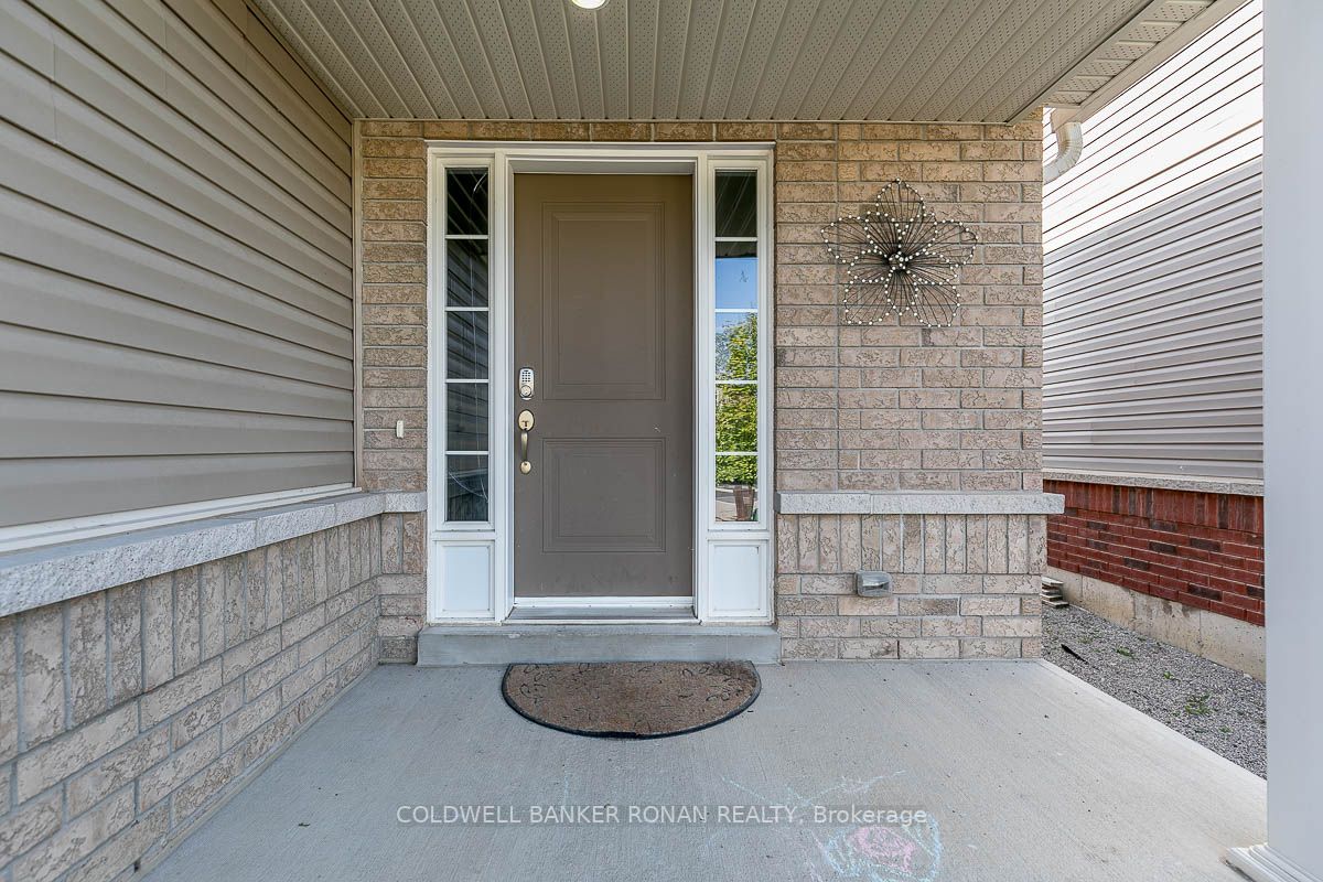 34 Milne St