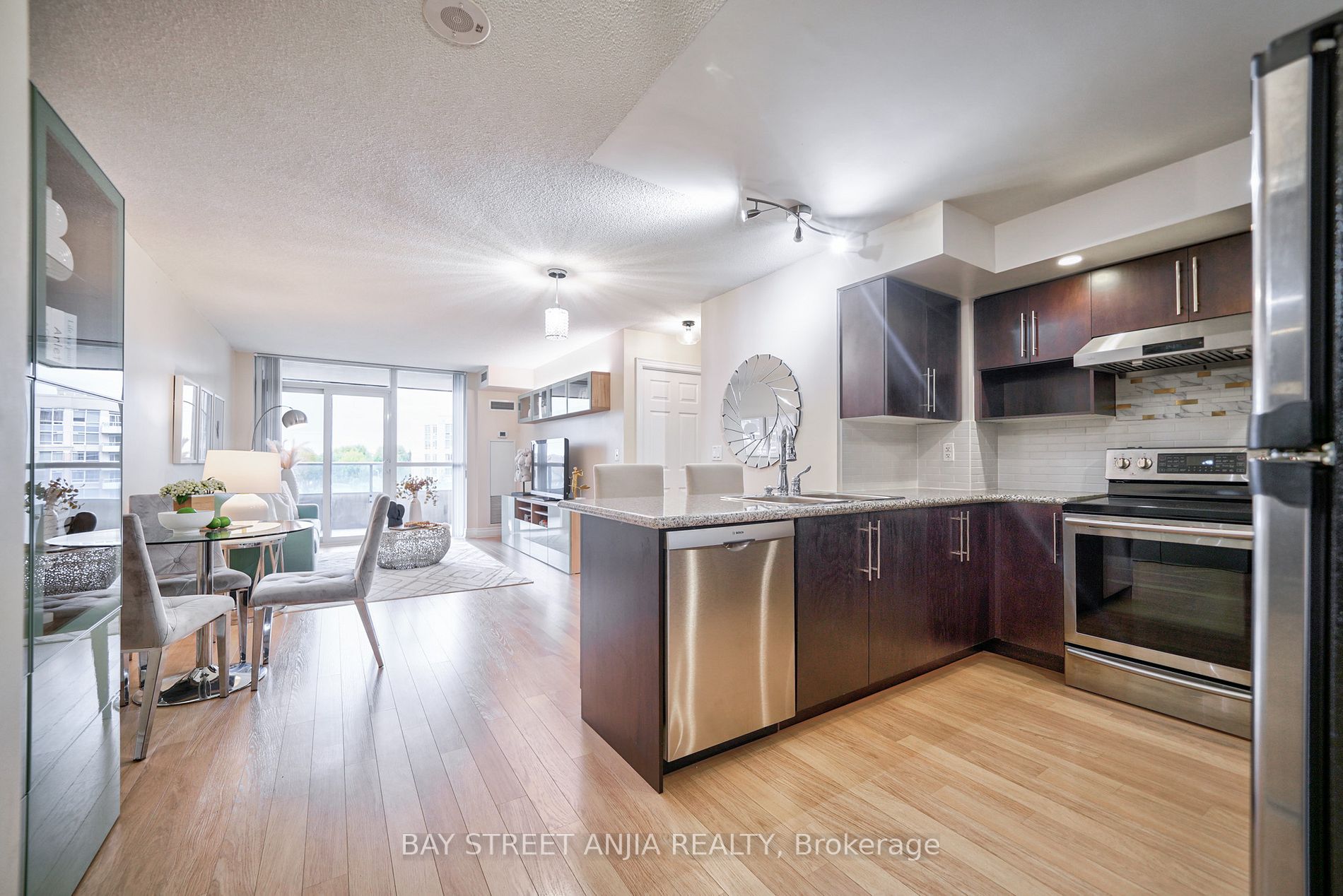 23 Cox Boulevard, #787