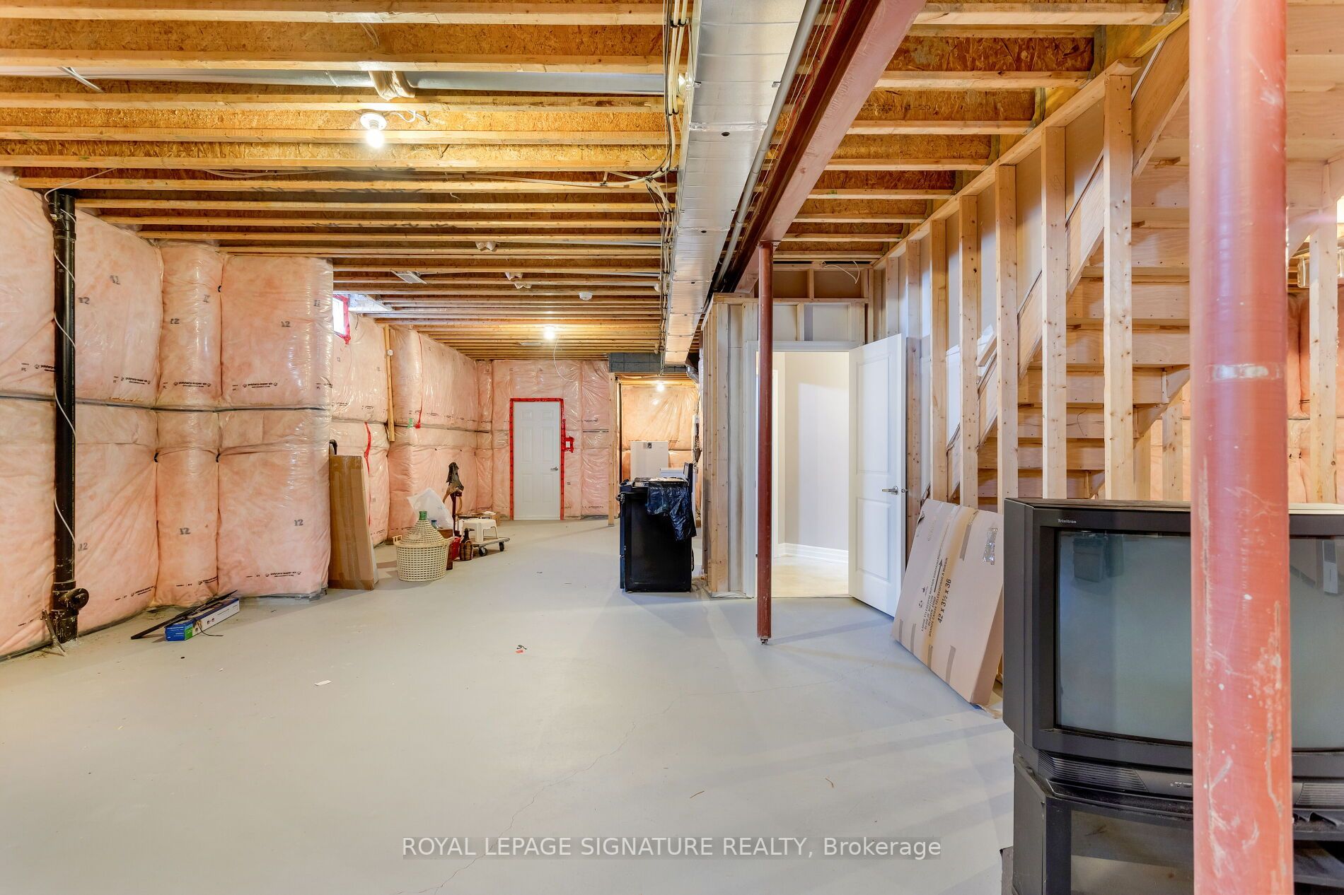12 Valley Point Cres