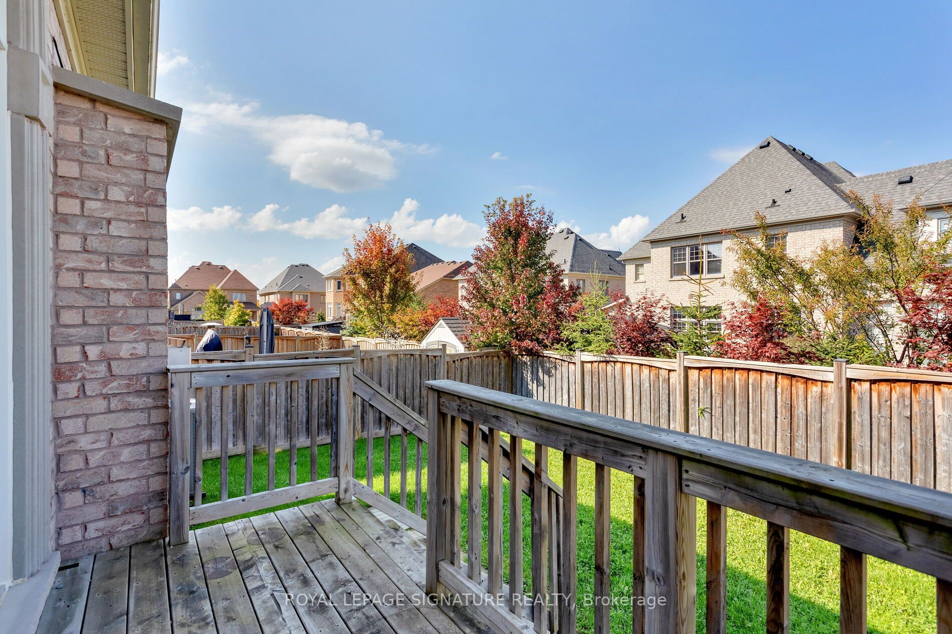 12 Valley Point Cres