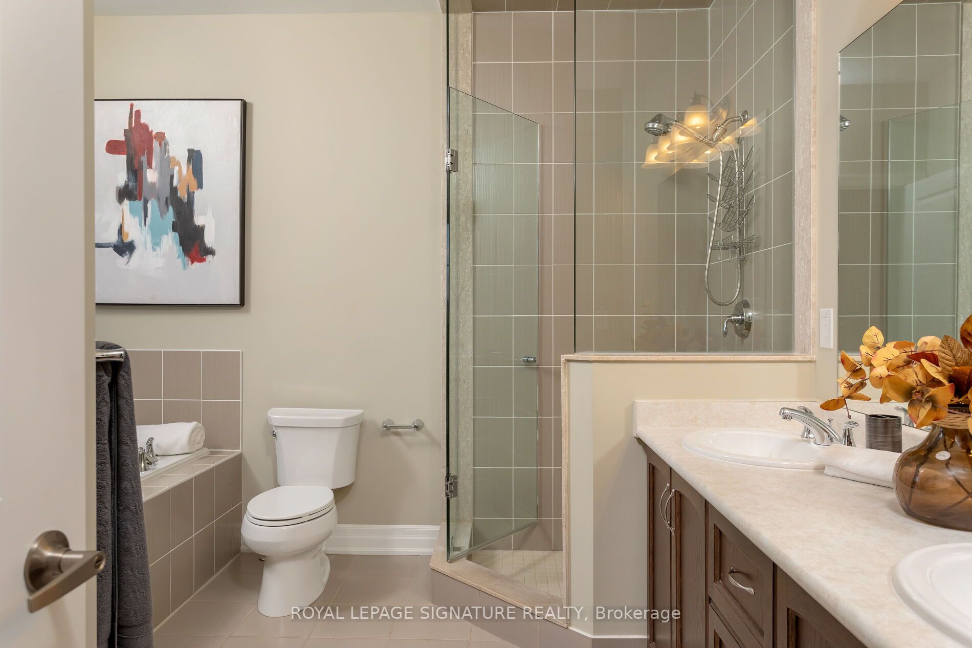 12 Valley Point Cres