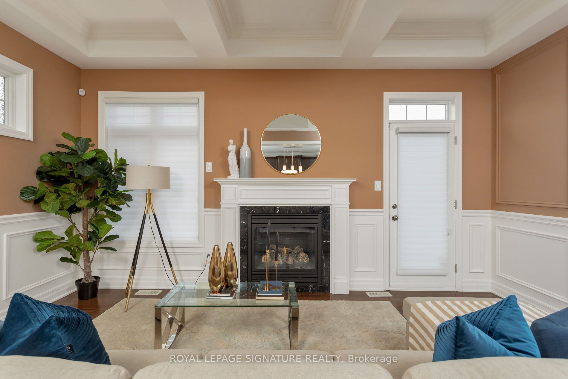 12 Valley Point Cres