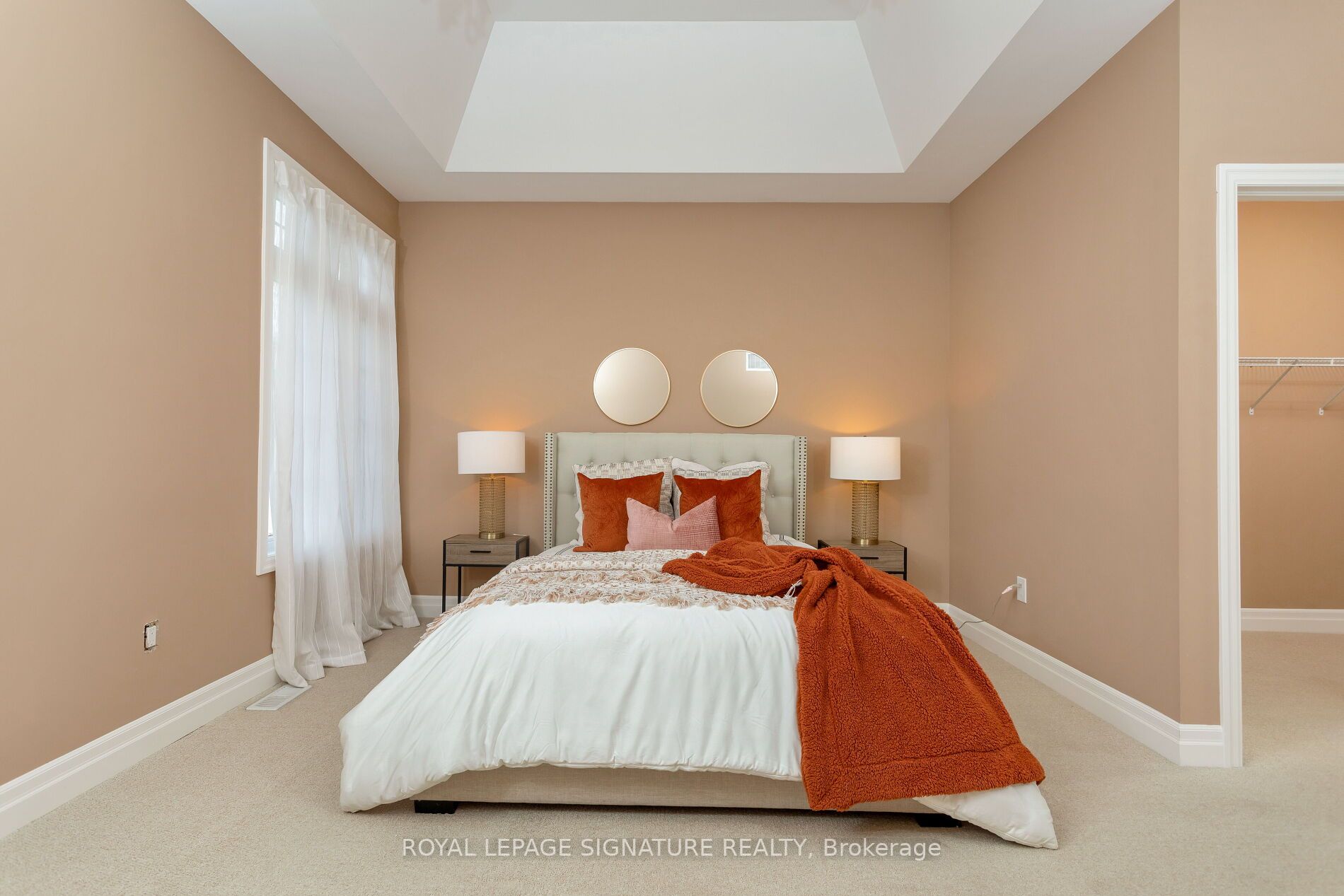 12 Valley Point Cres