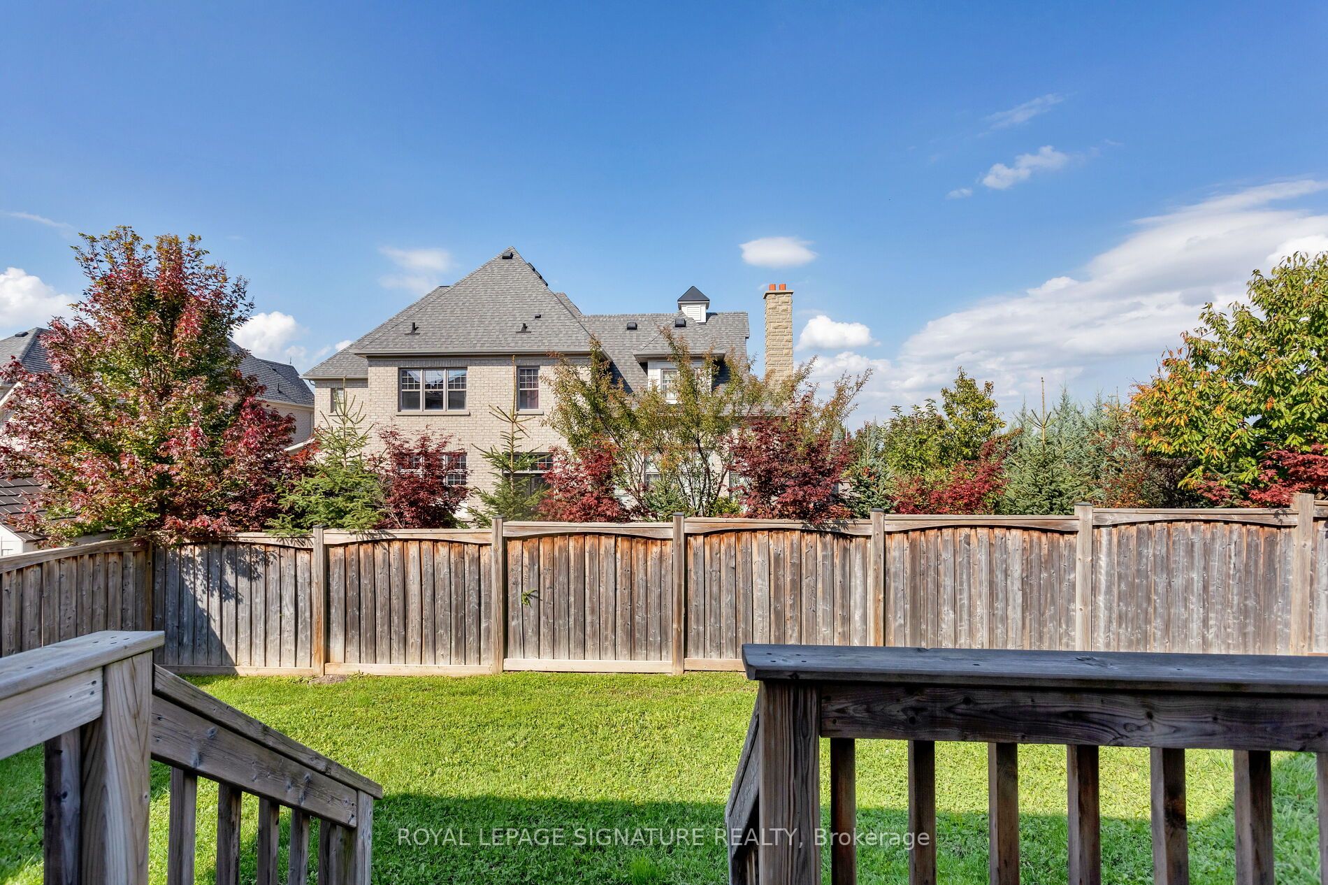 12 Valley Point Cres