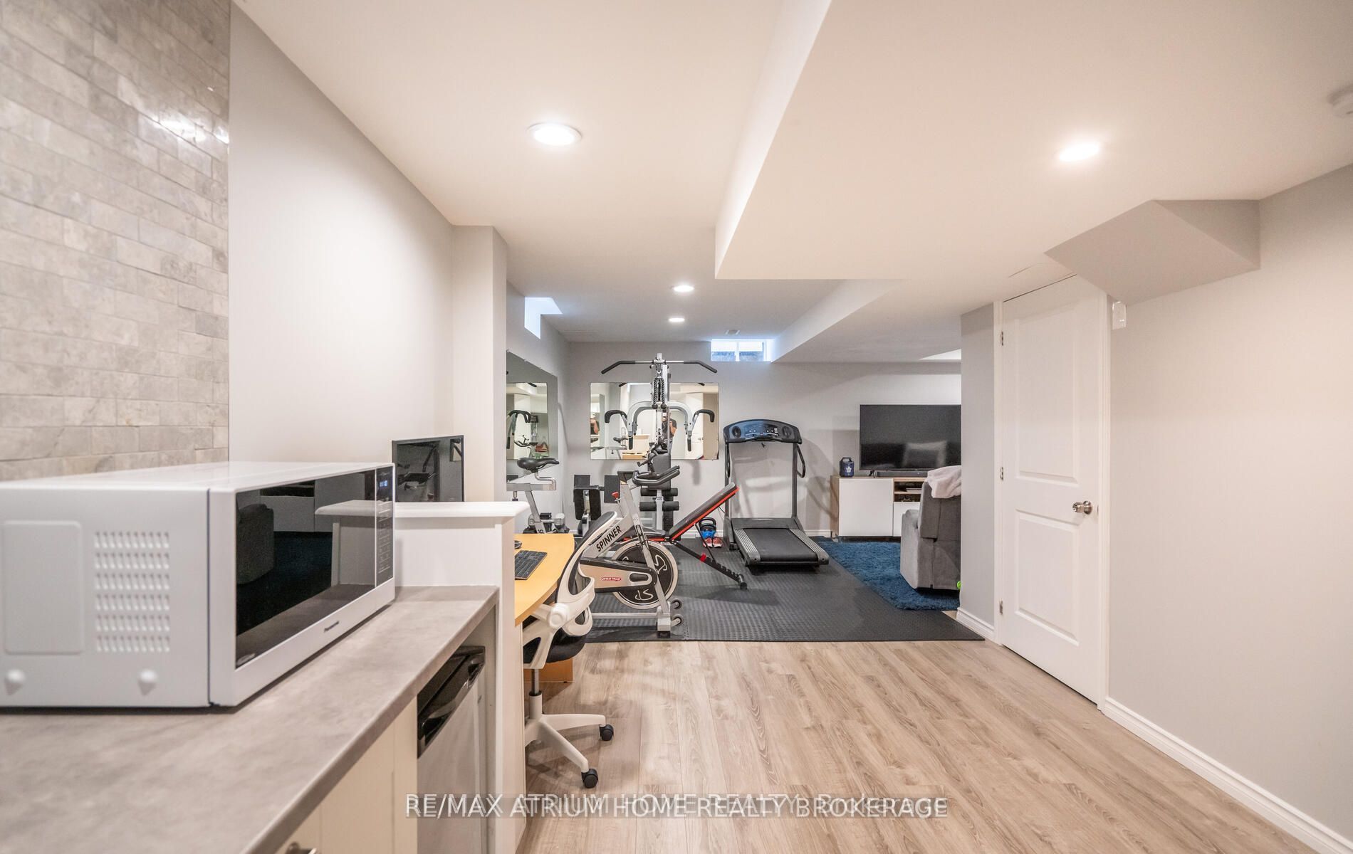66 Barli Cres