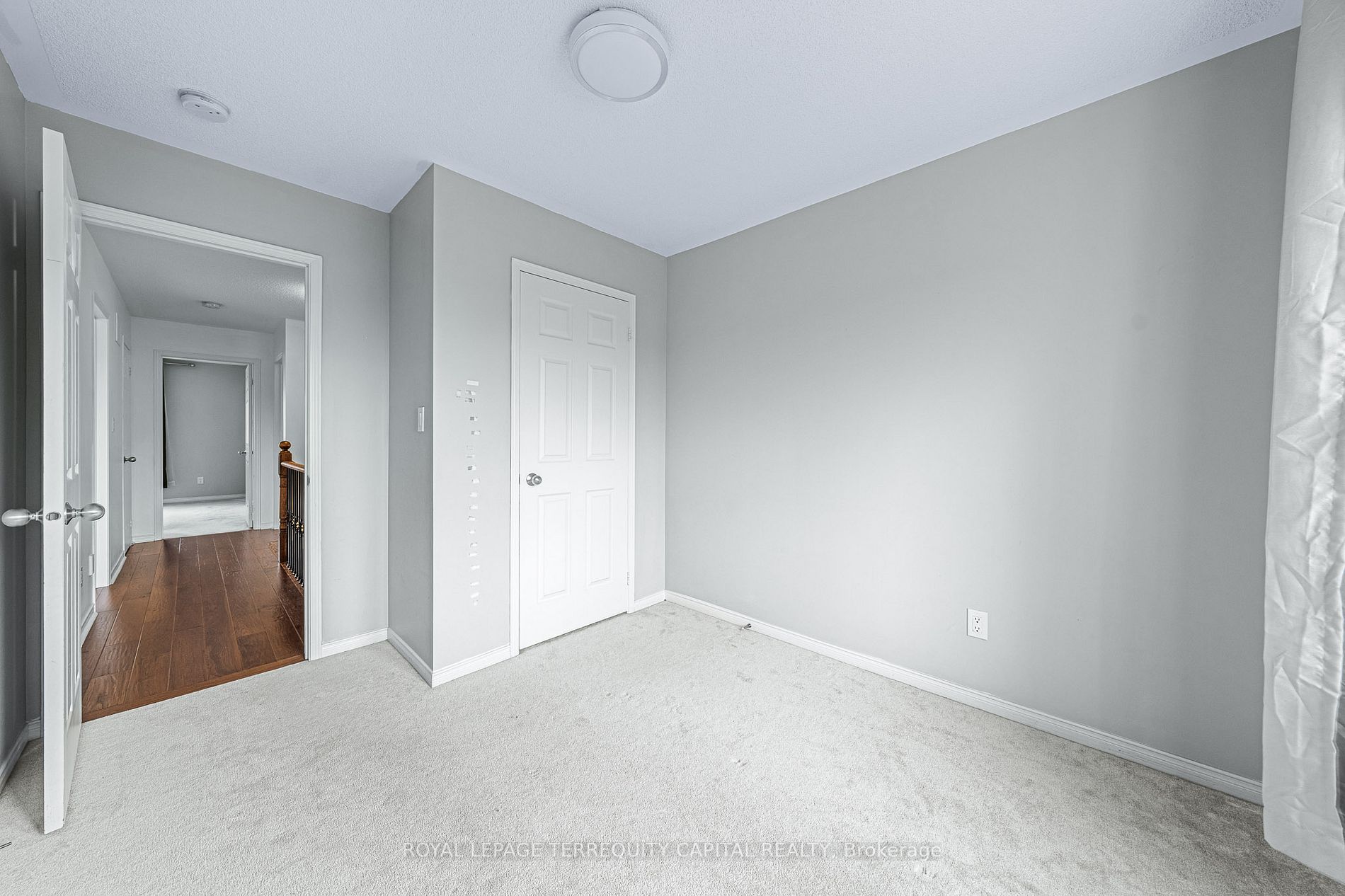 61 Long St