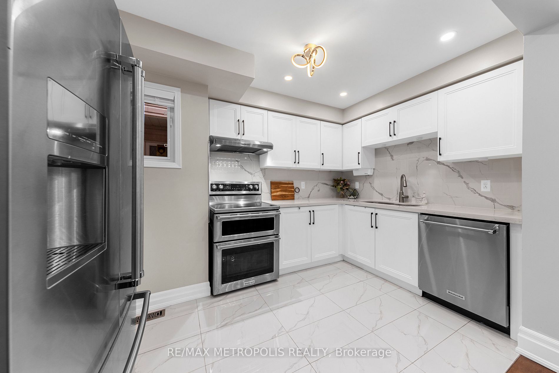 96 Giancola Cres