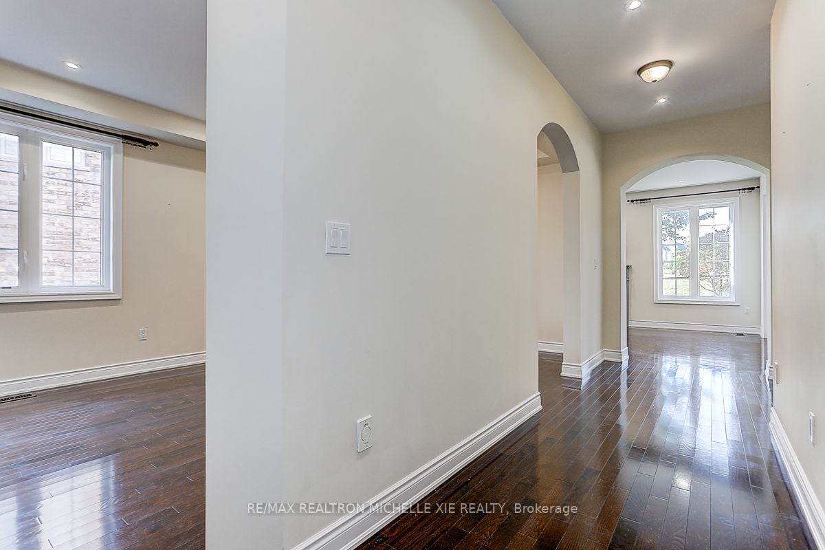 42 Dimarino Dr