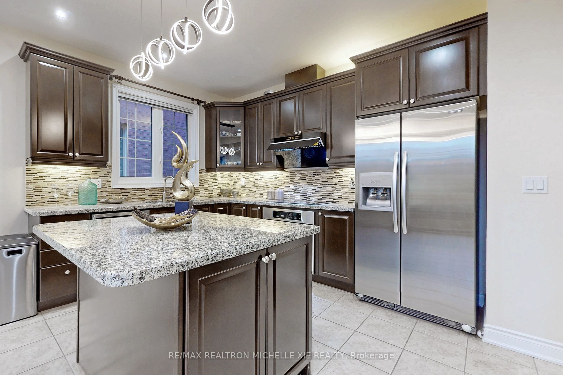 42 Dimarino Dr