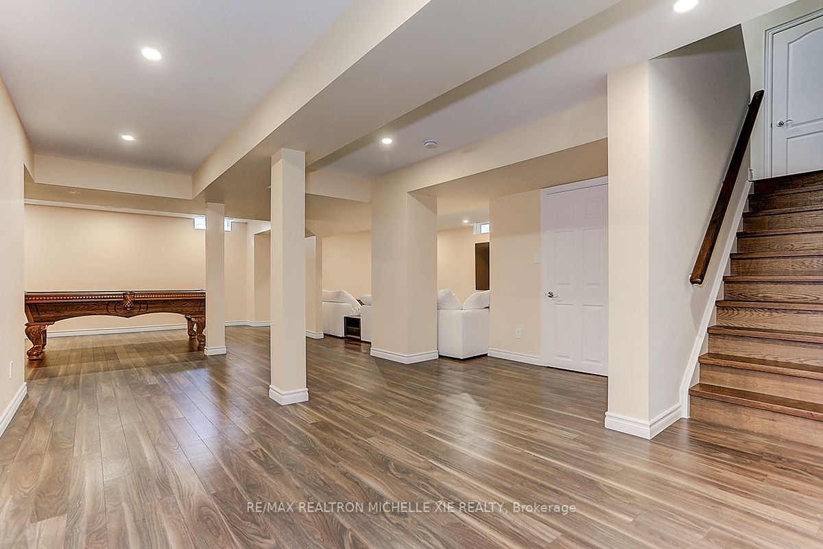 42 Dimarino Dr