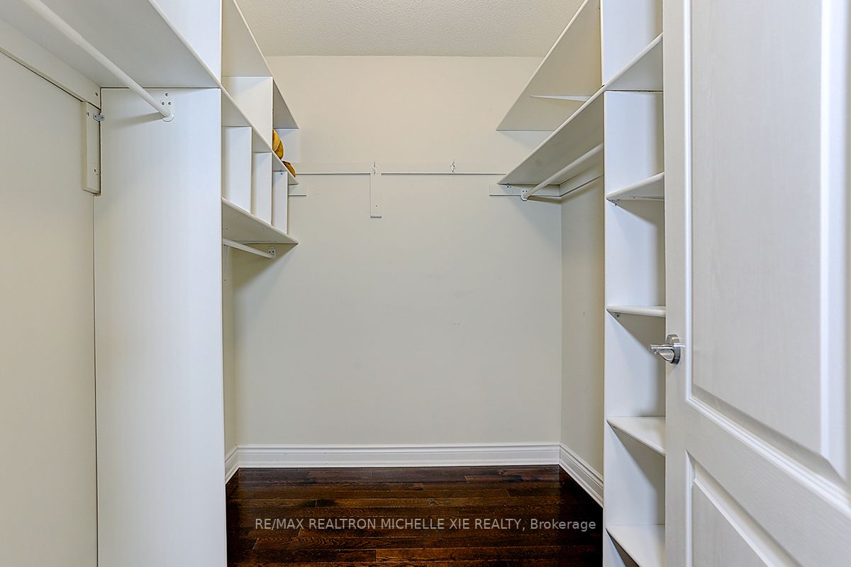 42 Dimarino Dr