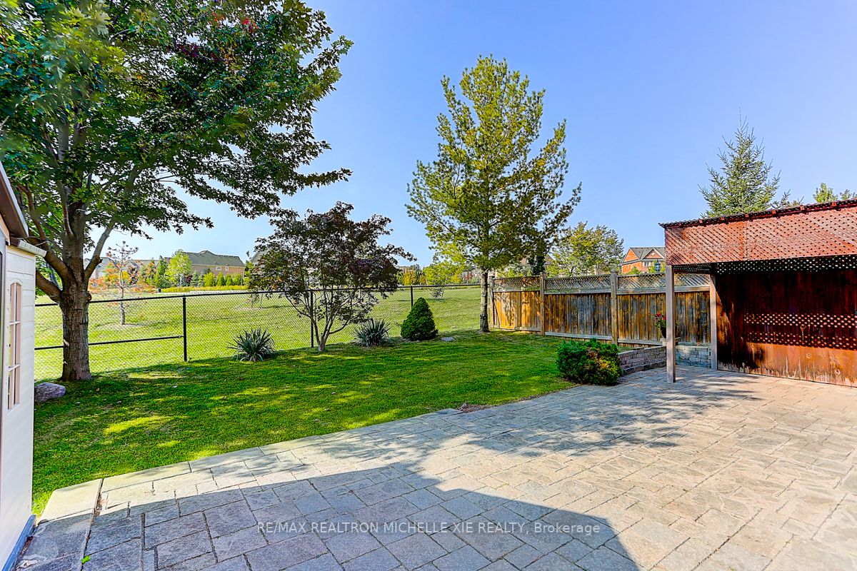 42 Dimarino Dr