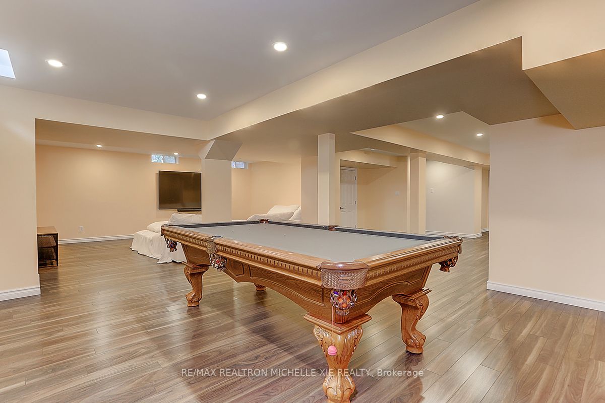 42 Dimarino Dr