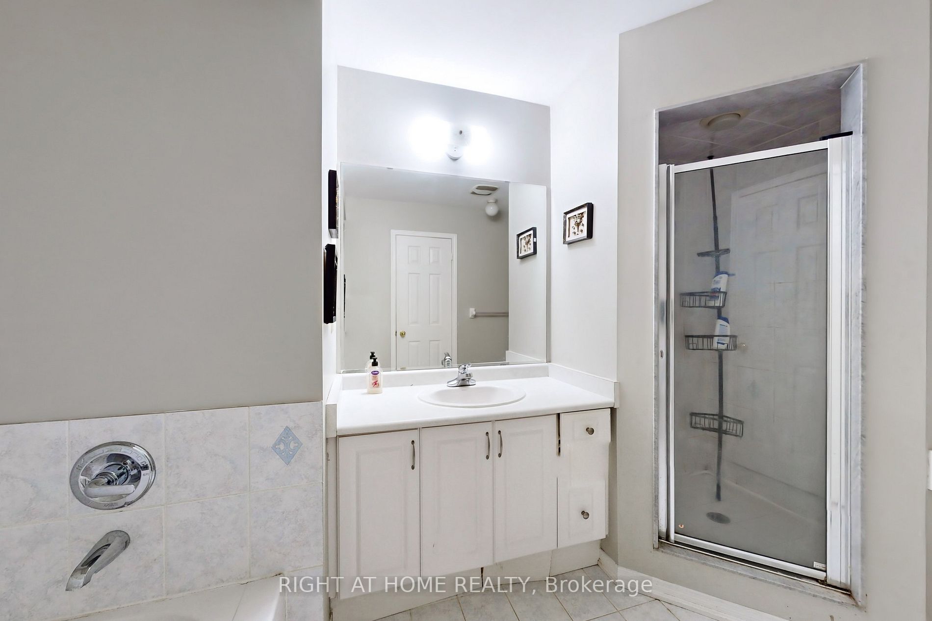 50 Argento Cres, #Upper