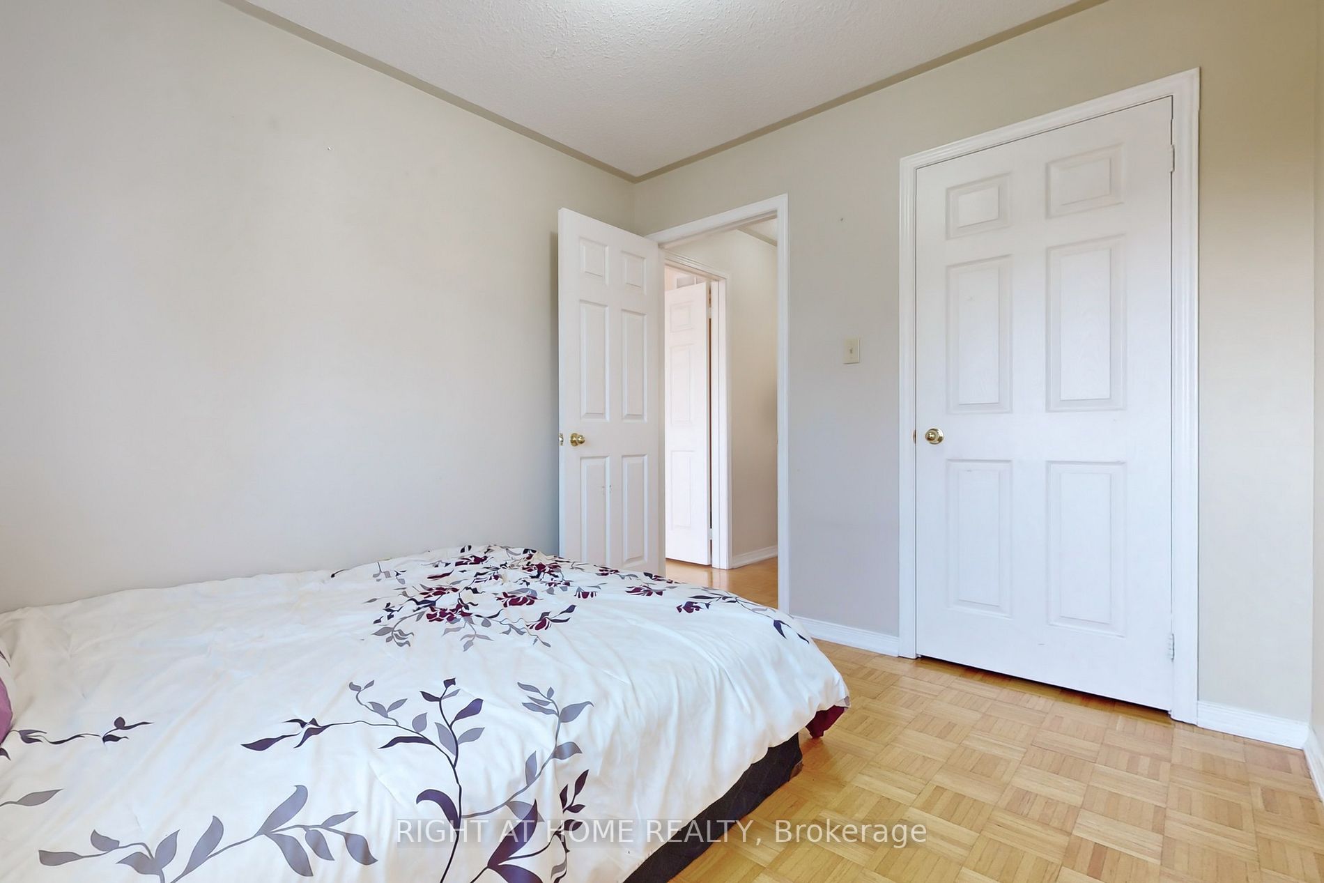 50 Argento Cres, #Upper
