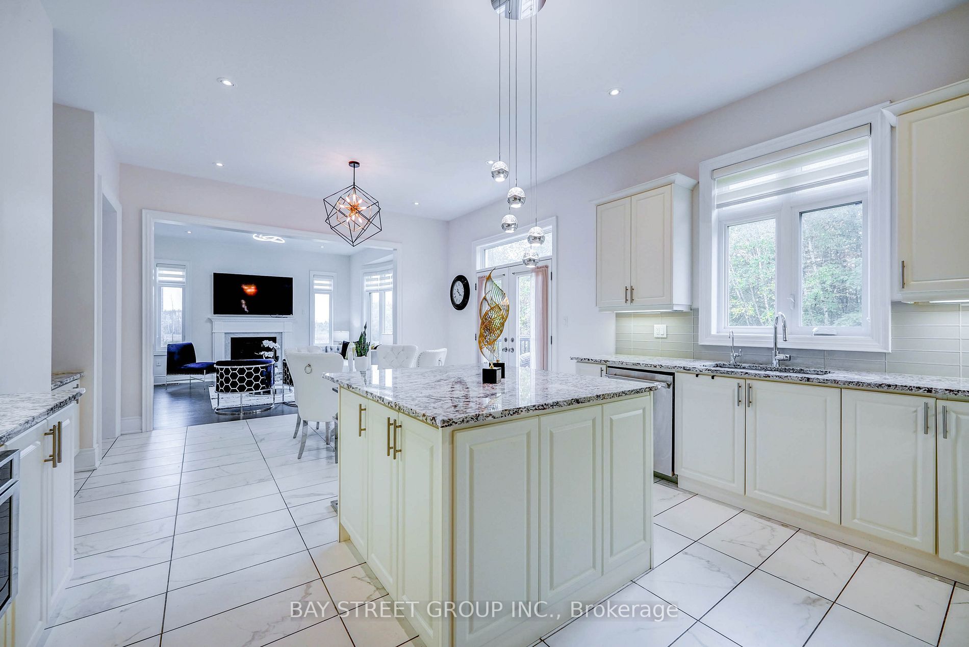 31 Macdonald Crt