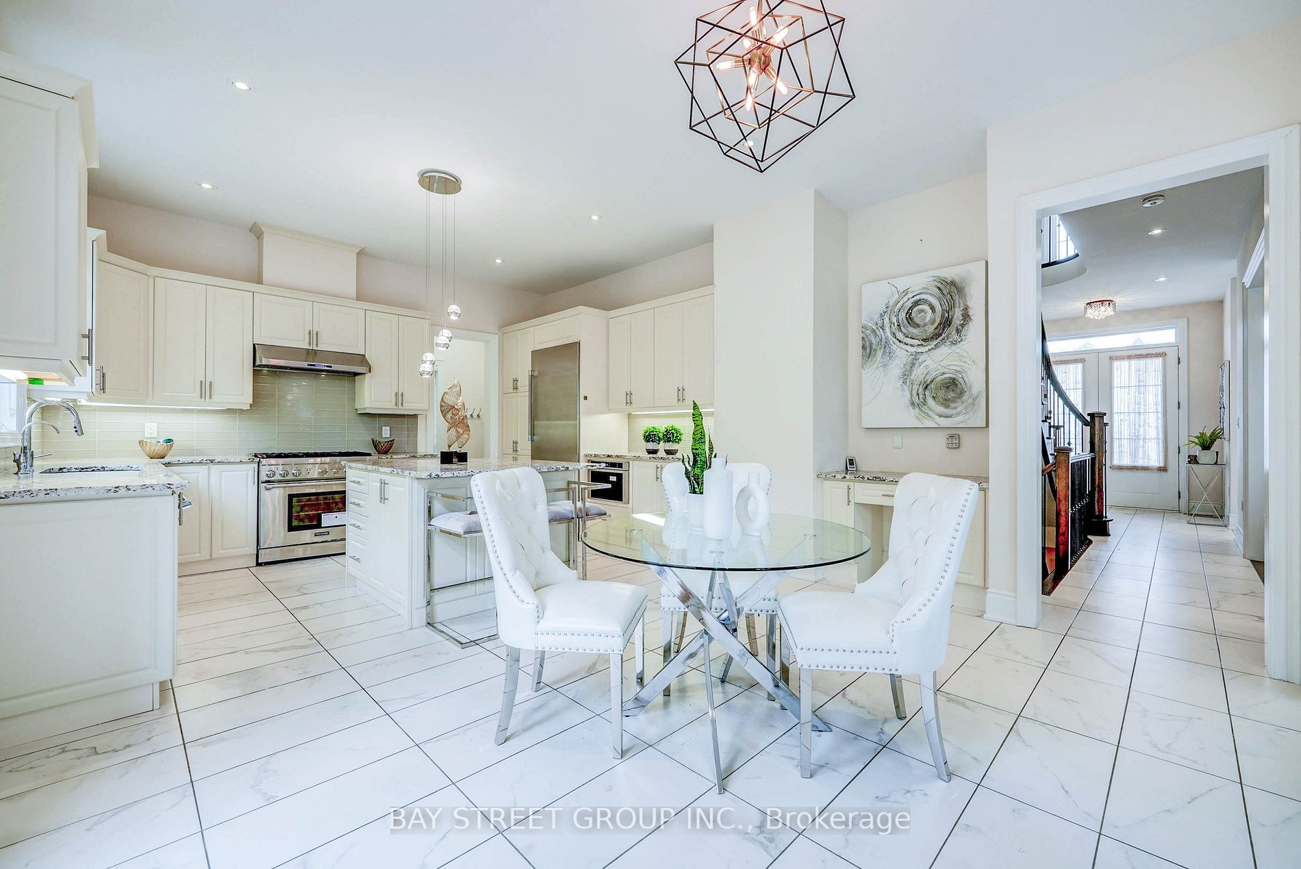 31 Macdonald Crt