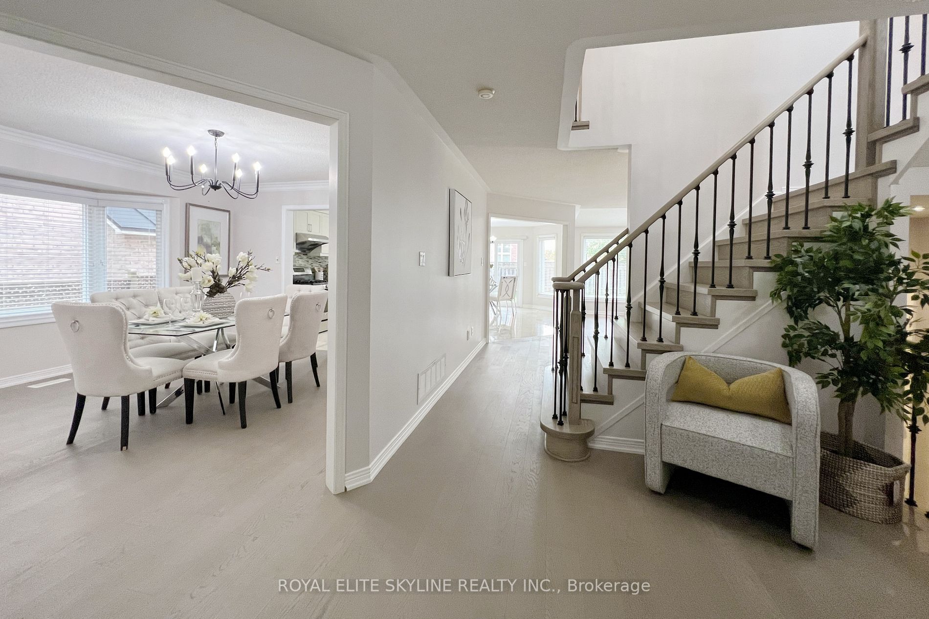 144 Manhattan Dr