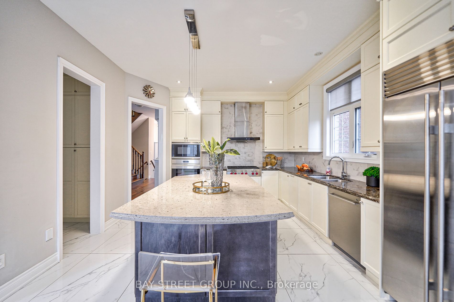 2 Parkstone Rd