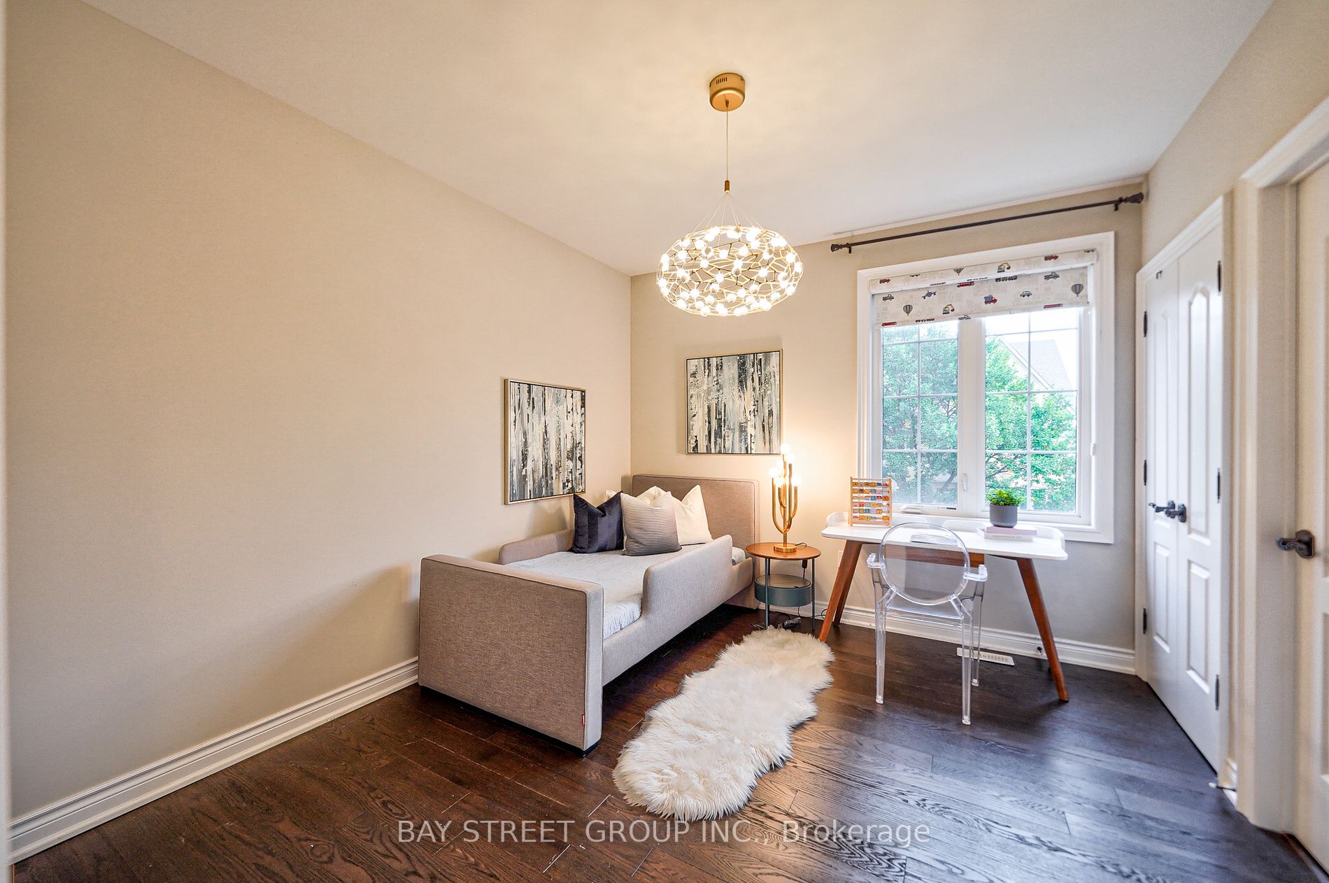 2 Parkstone Rd