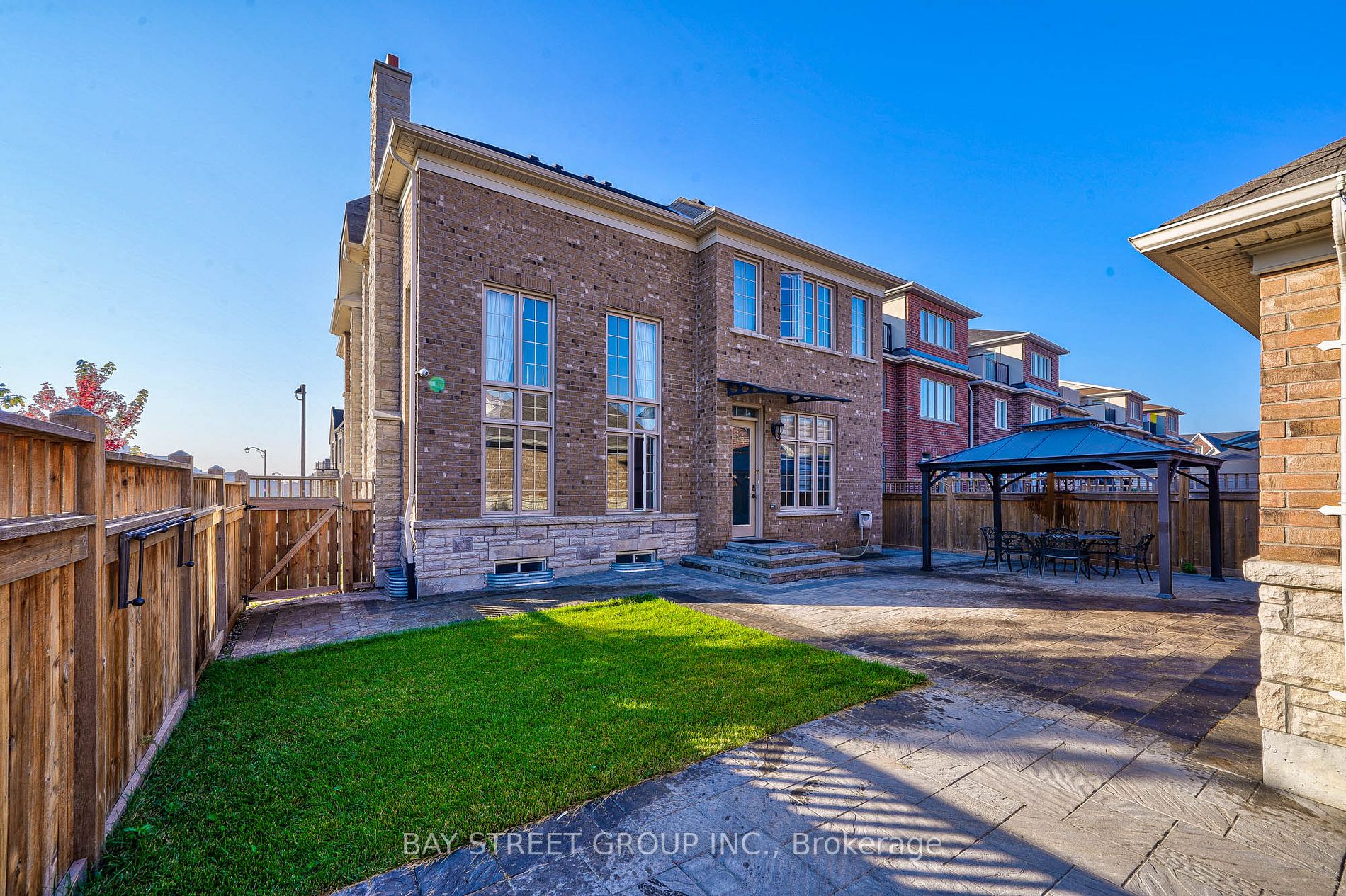 2 Parkstone Rd