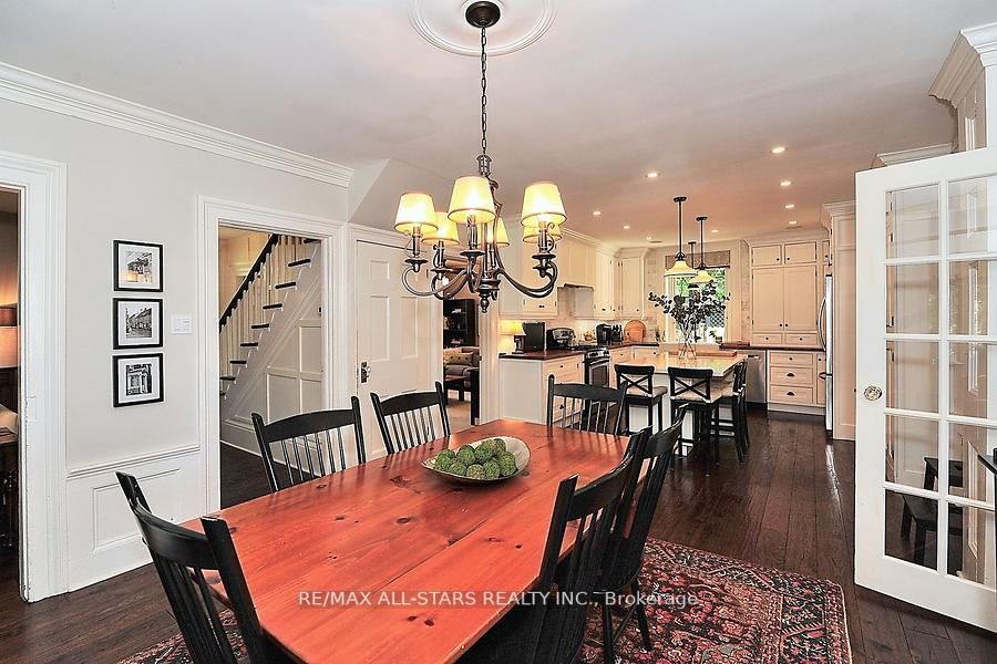 60 Meadowbrook Lane