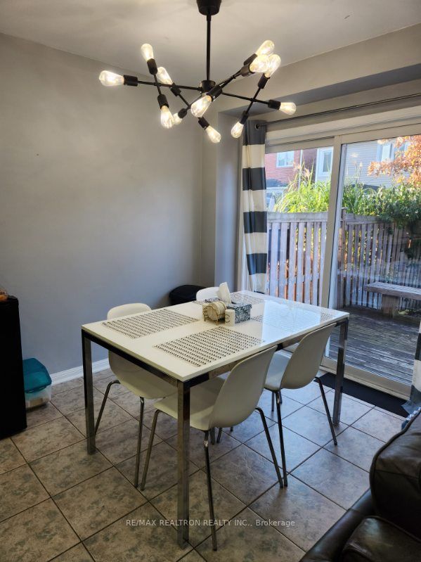 24 Richard Underhill Ave