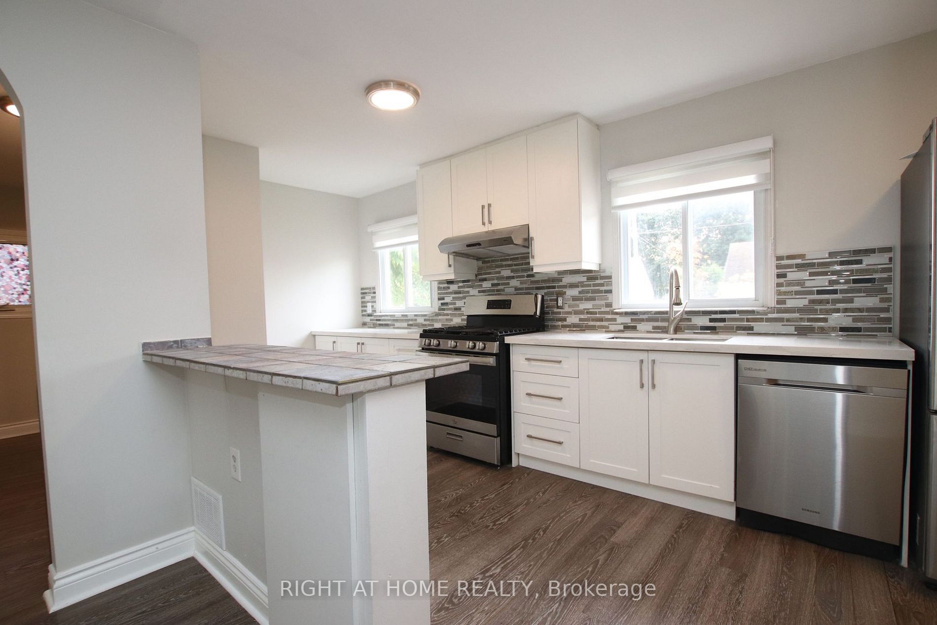 265 Andrew St