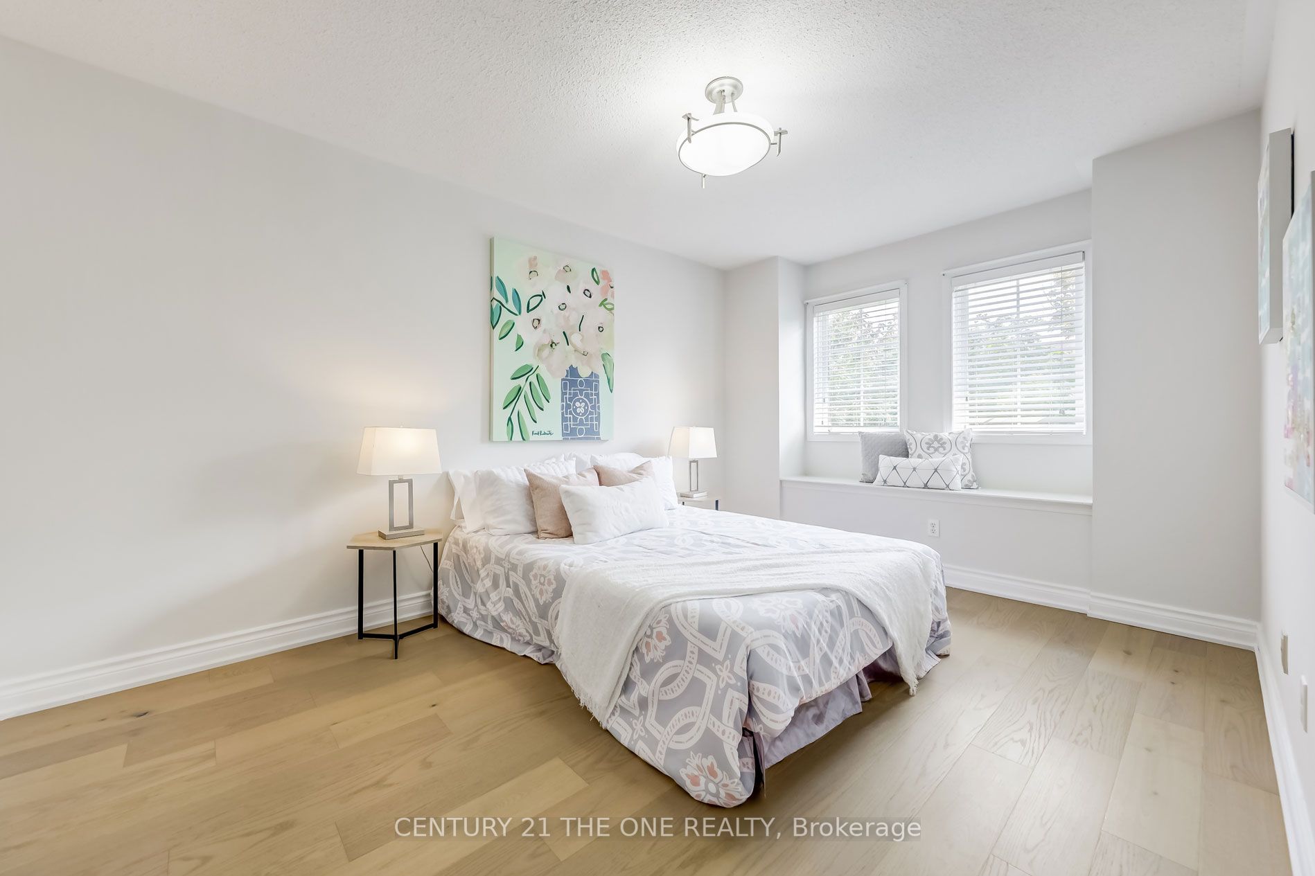 116 Hollandview Tr