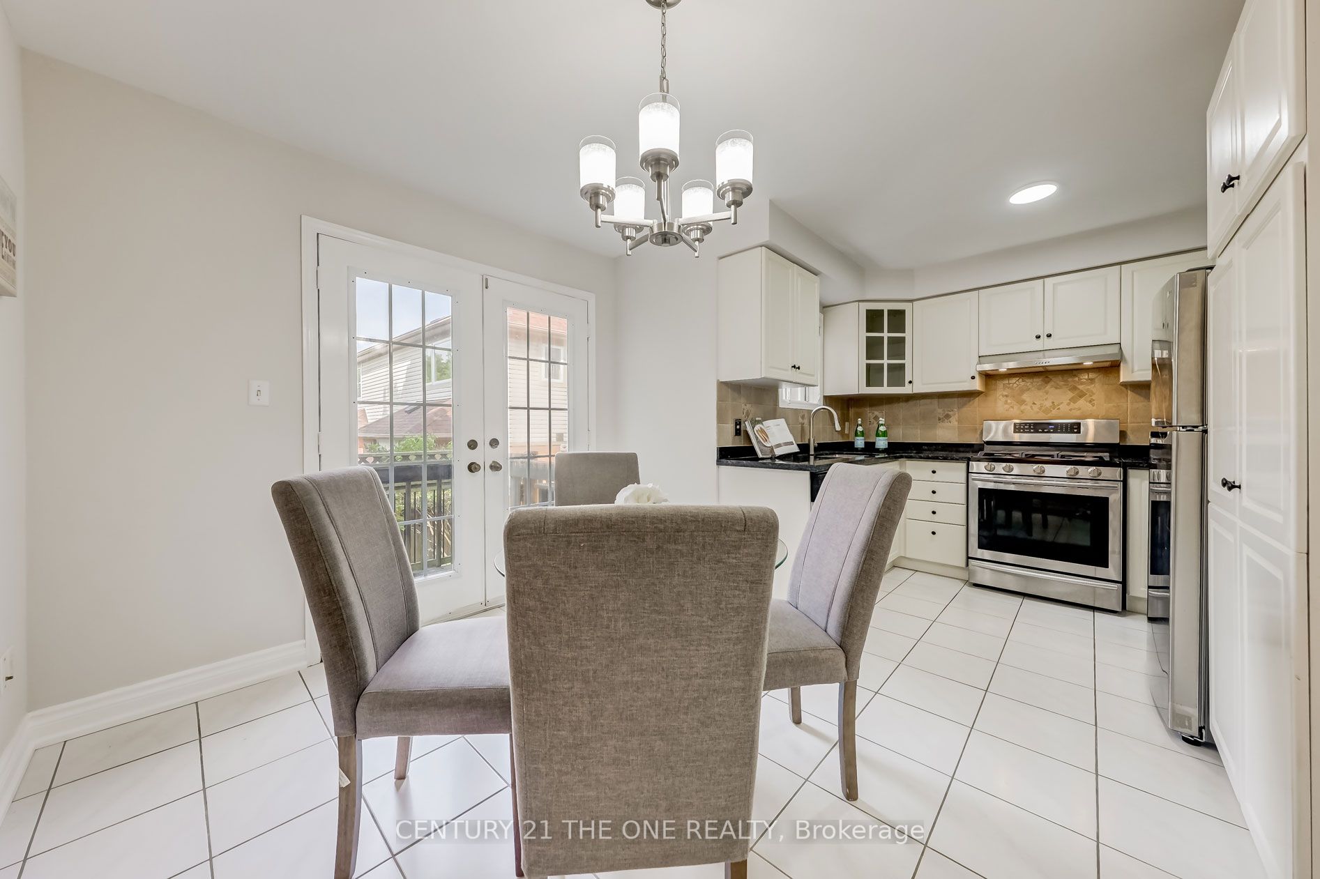 116 Hollandview Tr