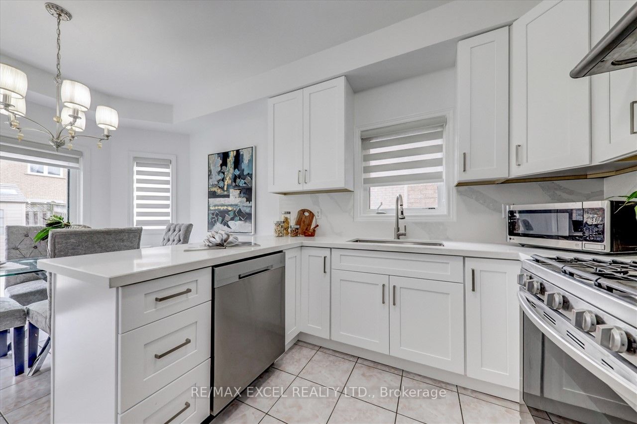 563 Highglen Ave