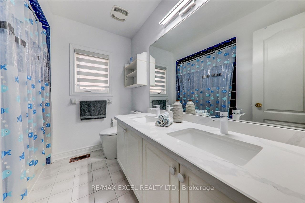 563 Highglen Ave