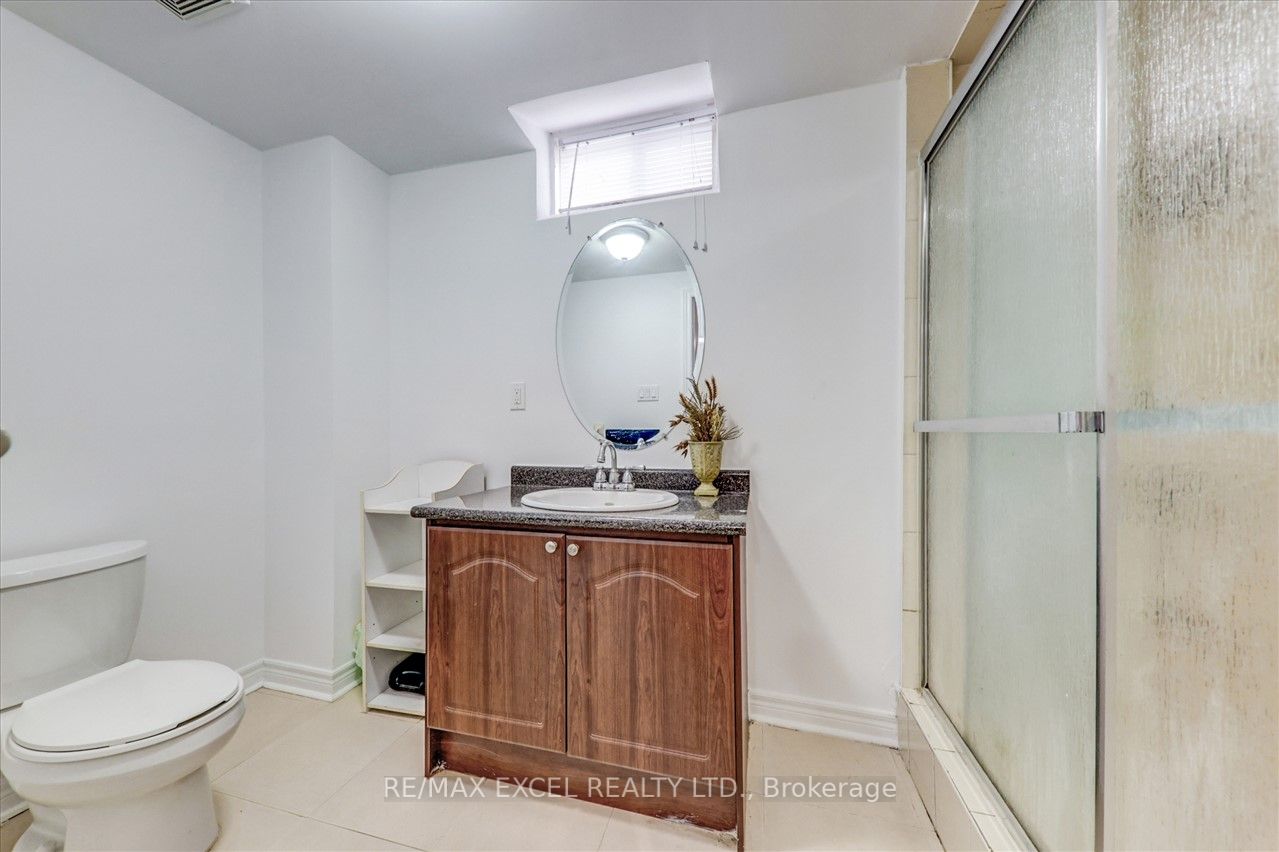 563 Highglen Ave