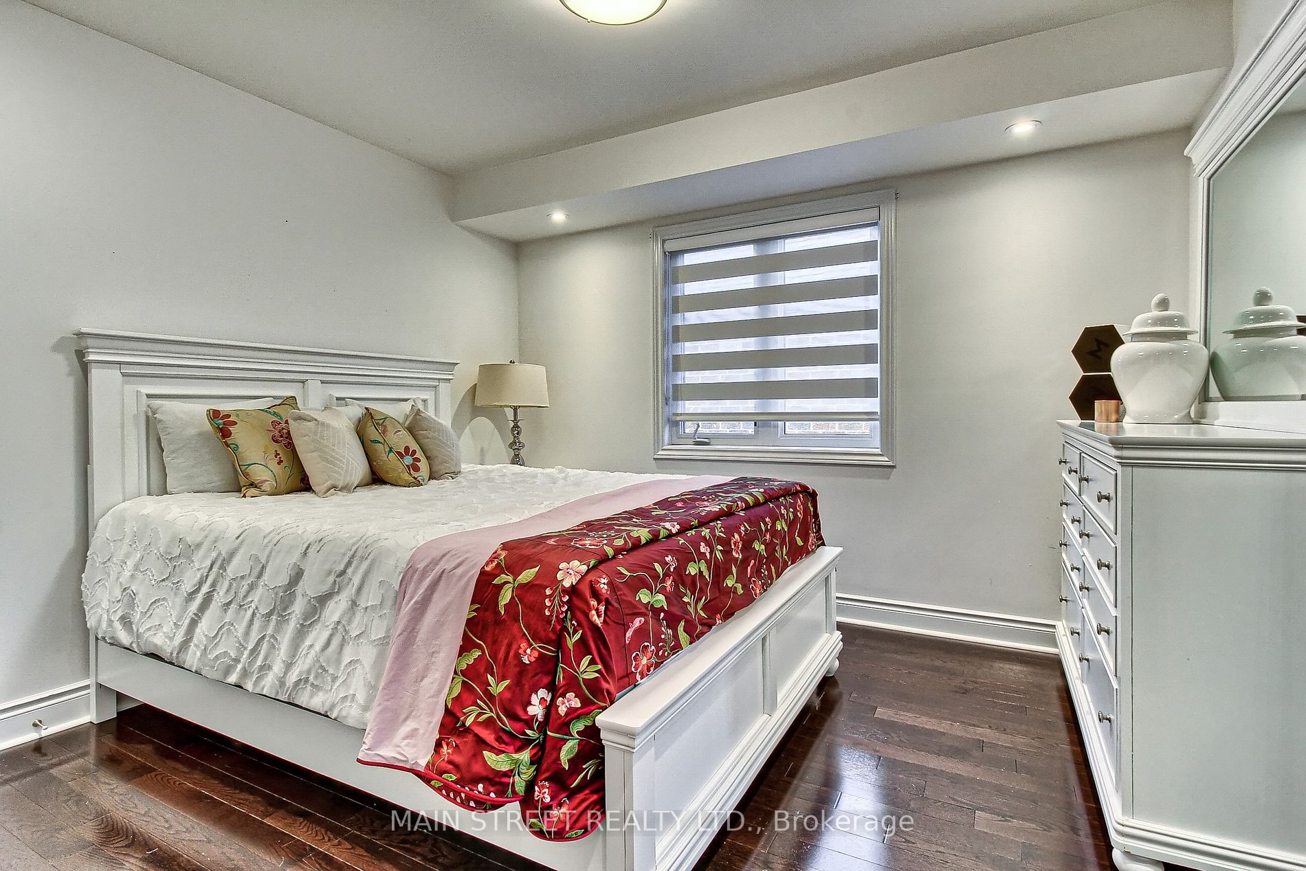 975 Goring Circle