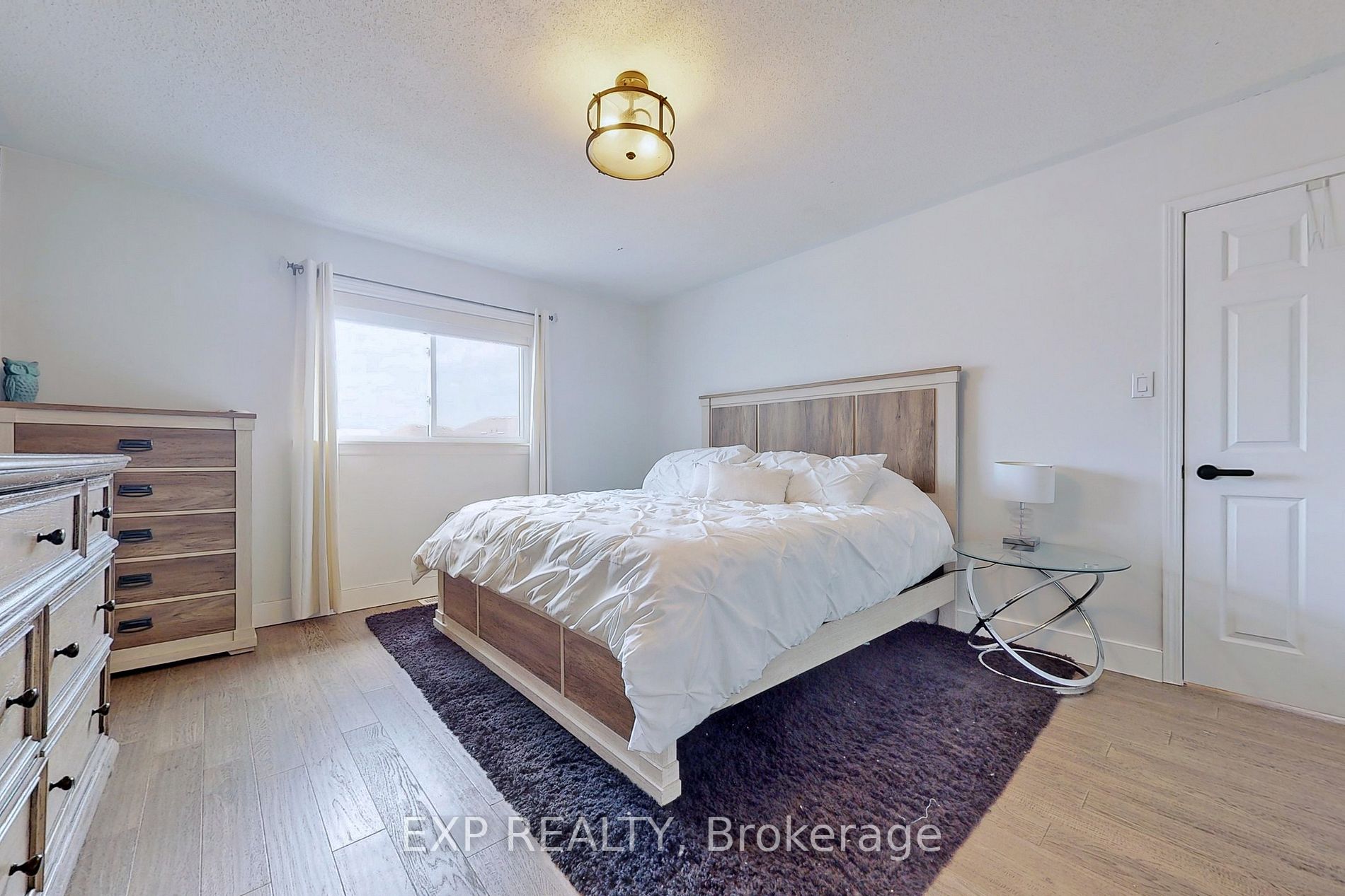 136 Maplewood Dr