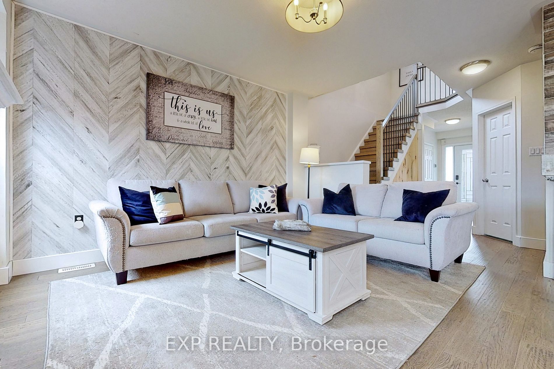 136 Maplewood Dr