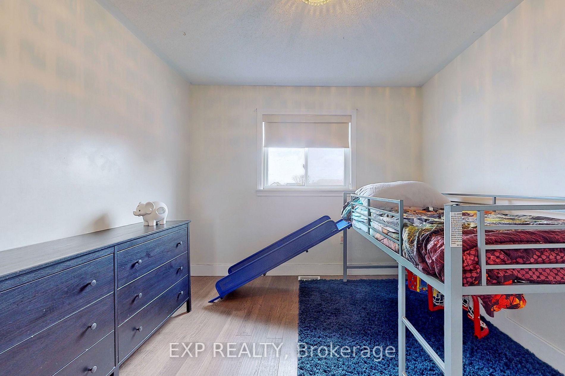 136 Maplewood Dr