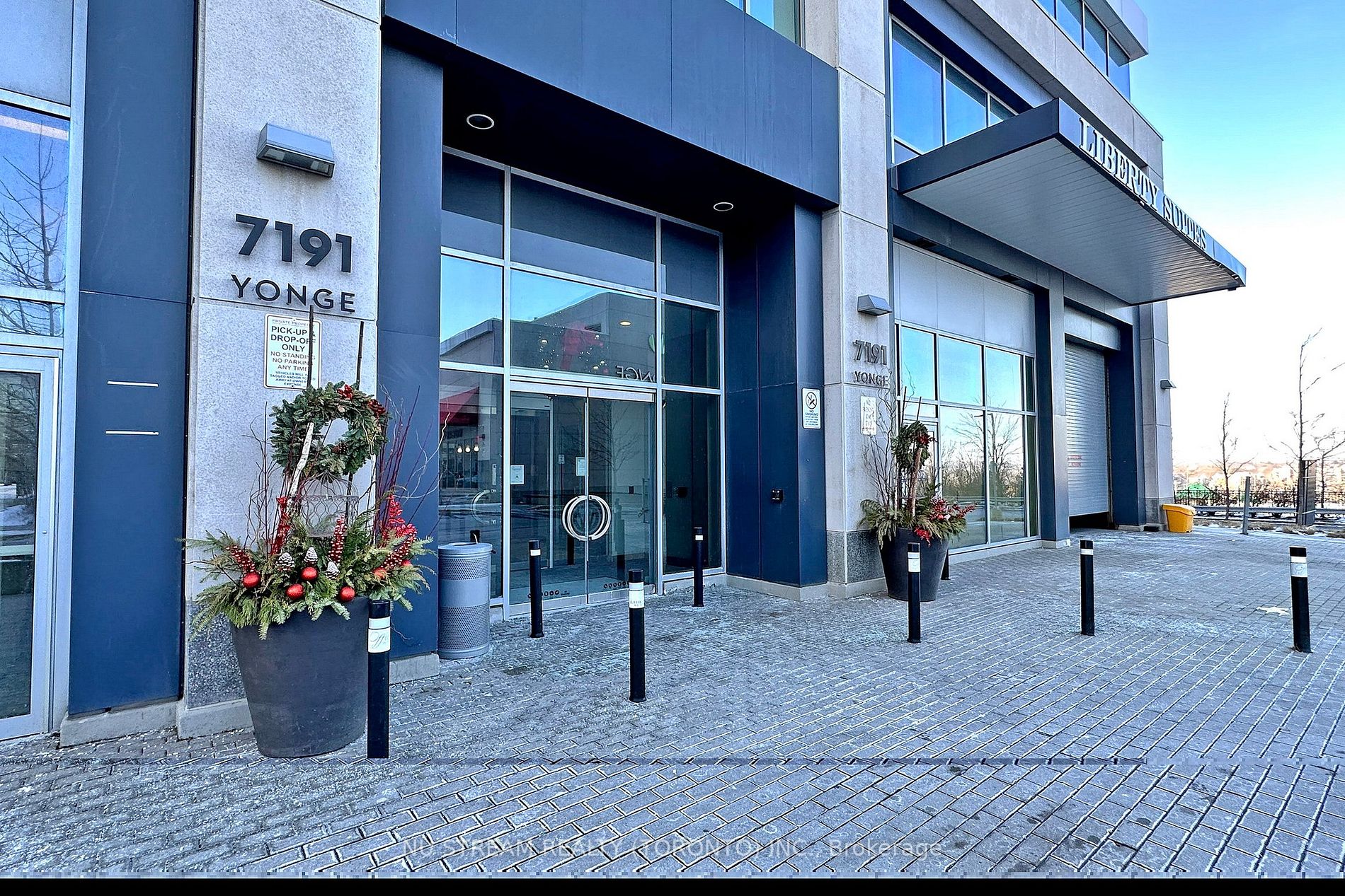7191 Yonge St E, #1009
